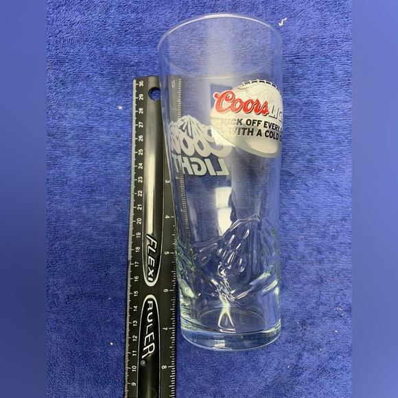 Coors Light - Kick Off The Game With A Cold One - Glass 12oz Embossed Mountain - Picture 5 of 6